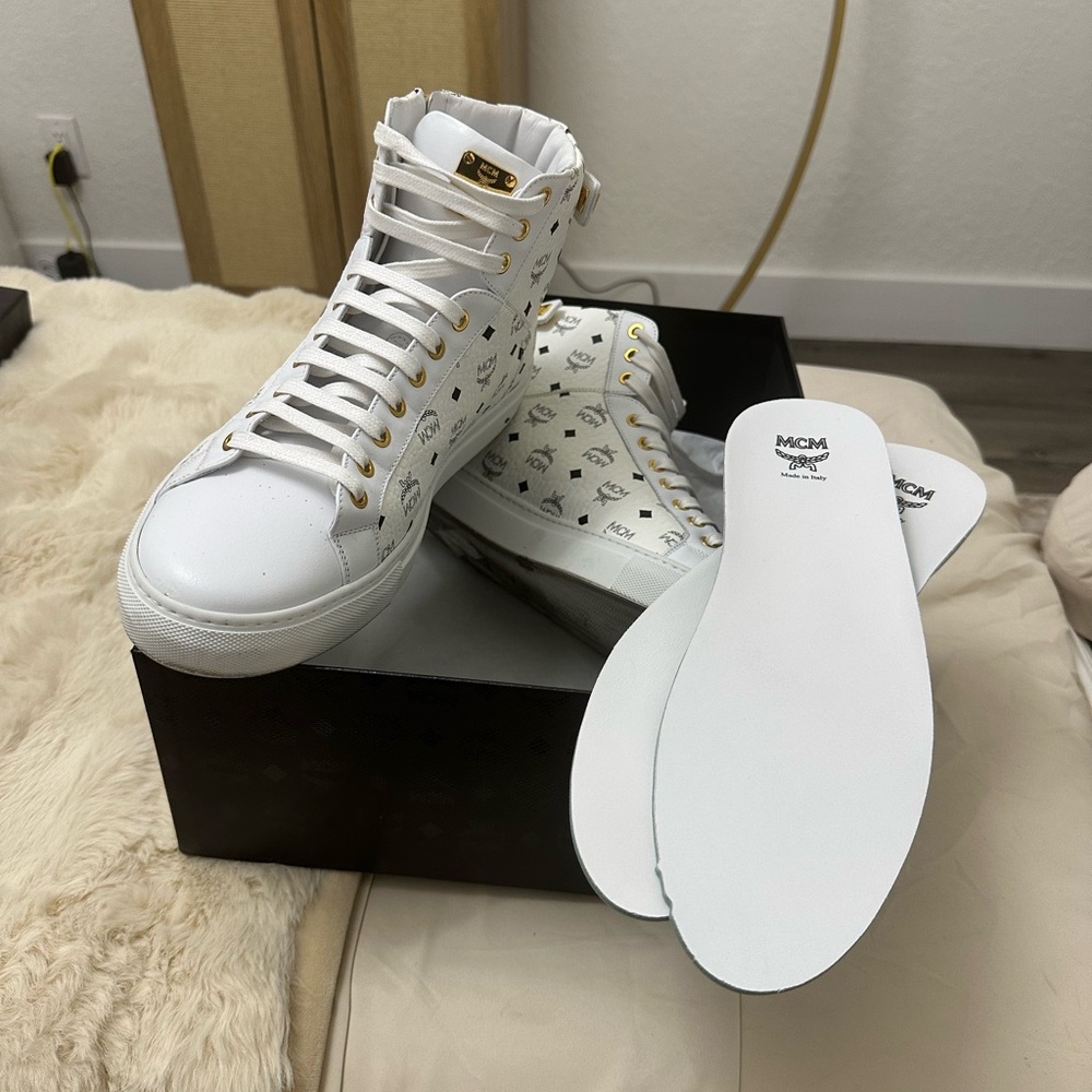MCM White and Black Logo High-Tops - Picture 5 of 6